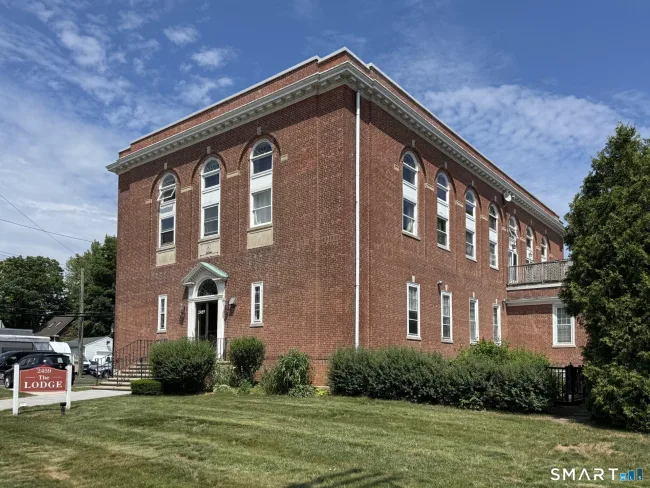 2459 Whitney Avenue #3