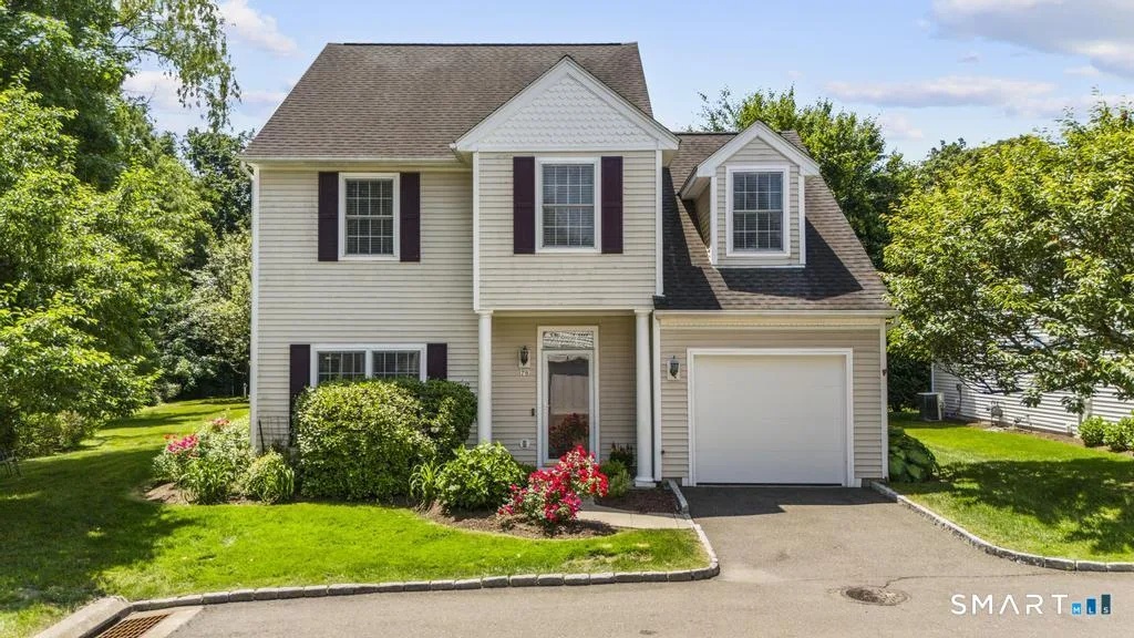 78 Village Court #78, Wilton, CT
