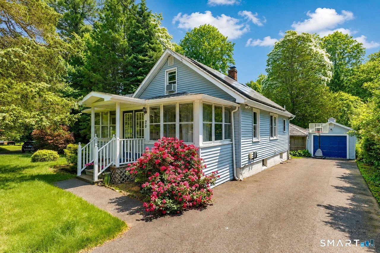 20 Highland Avenue, Woodbridge, CT