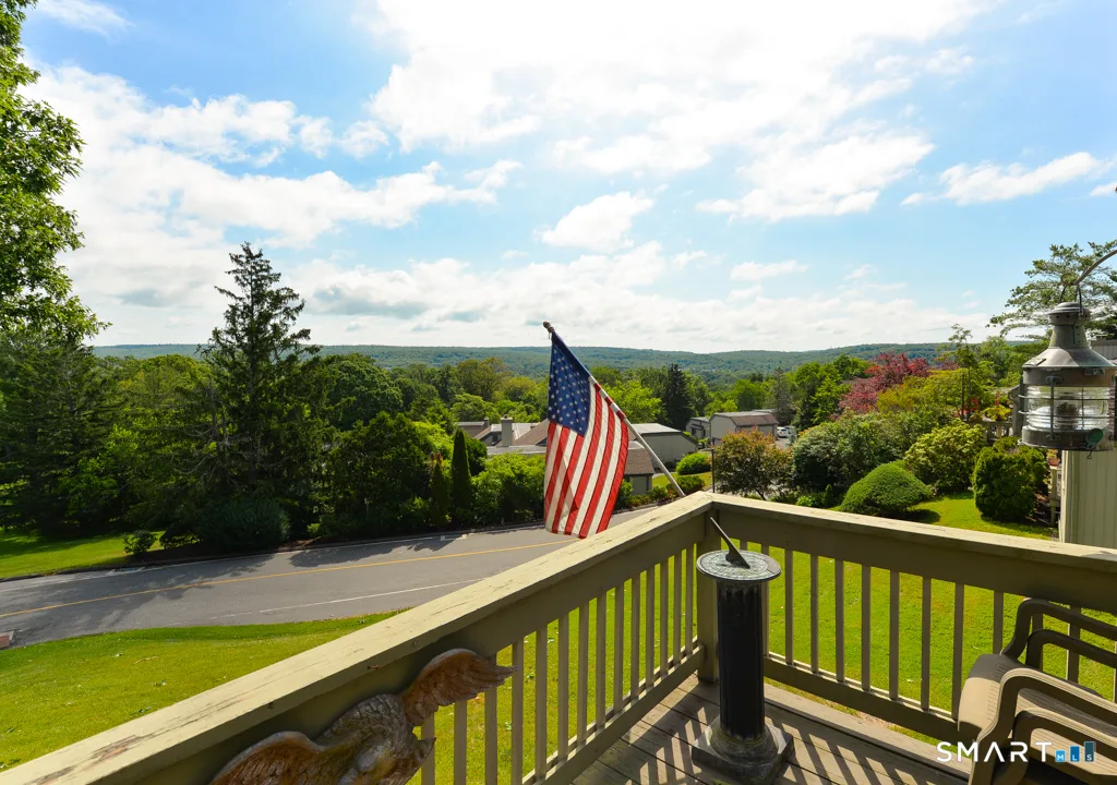 196 Heritage Village #E, Southbury, CT