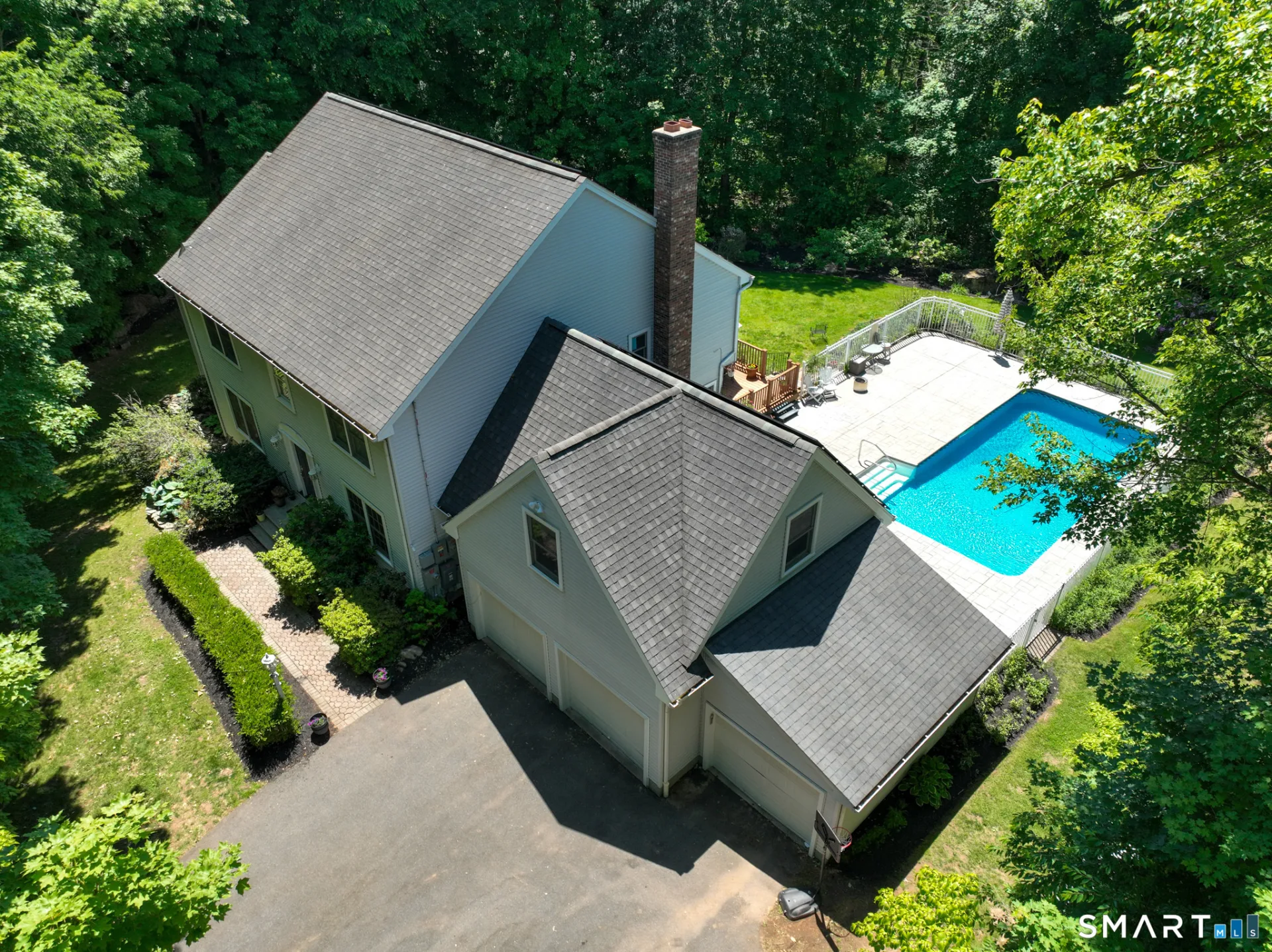 85 Scenic Court, Cheshire, CT