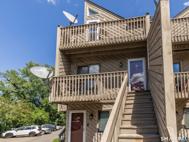 3370 Madison Avenue #2B, Bridgeport, CT