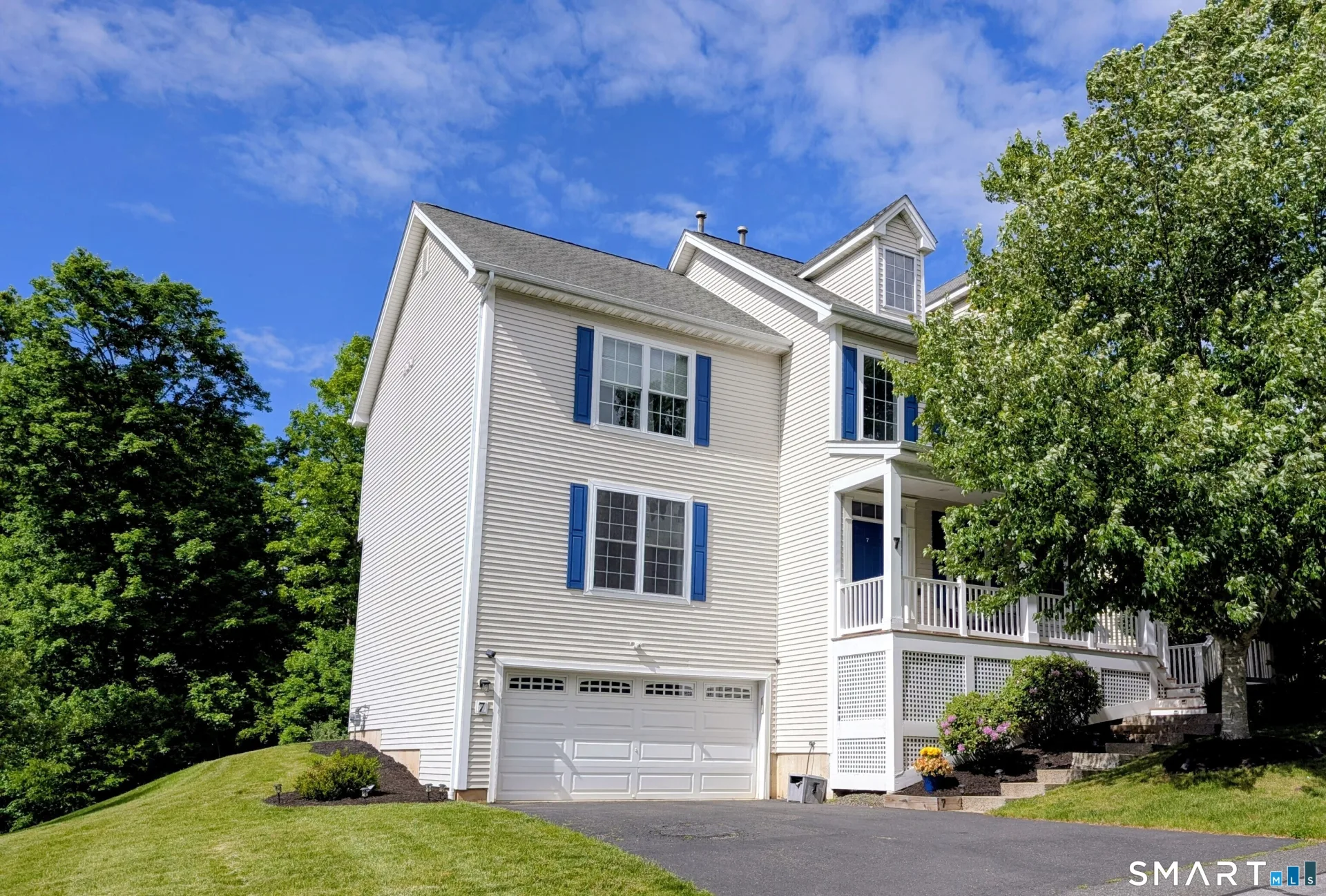 7 Traditions Boulevard #7, Southbury, CT