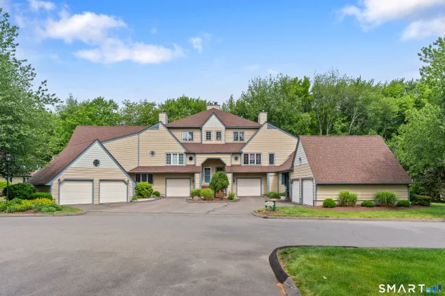 14 L Hermitage Drive #14