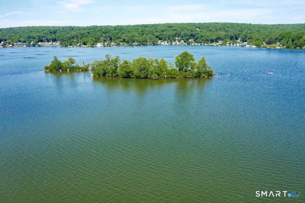 3 Island, East Hampton, CT