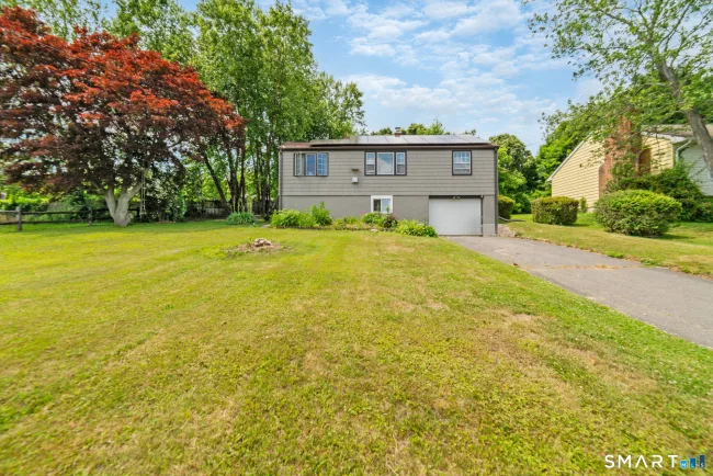 63 Lakeside Drive