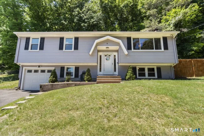 6 Snowapple Lane
