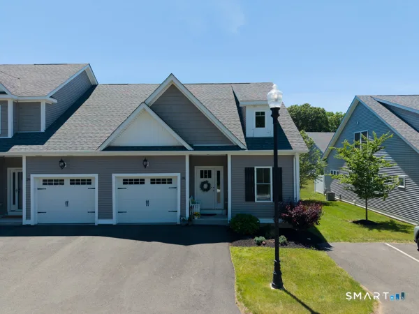28 South Lakeside Drive #28