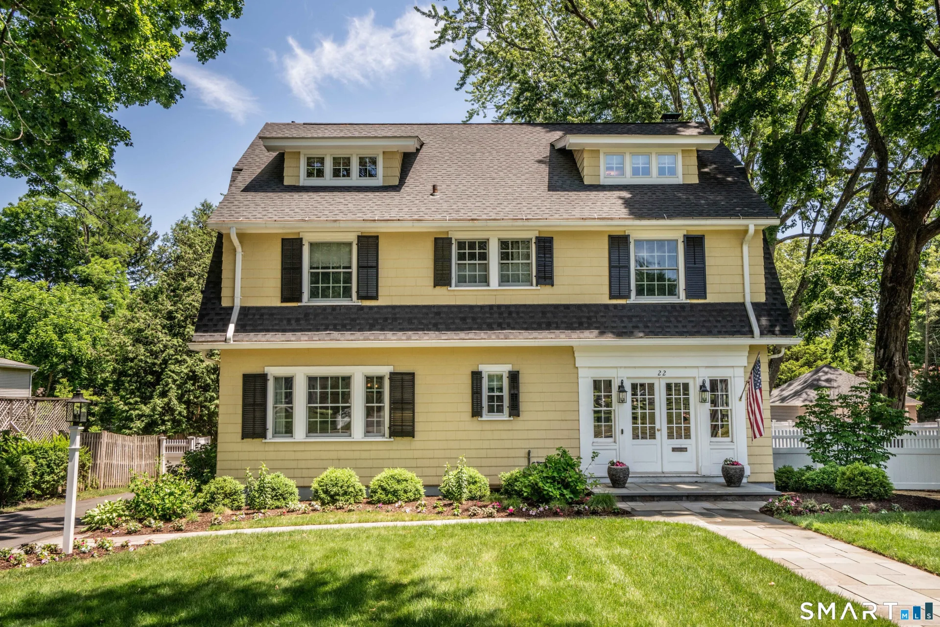 22 Ridgewood Road, West Hartford, CT