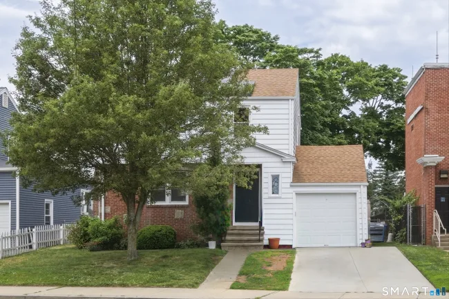 506 Lighthouse Road