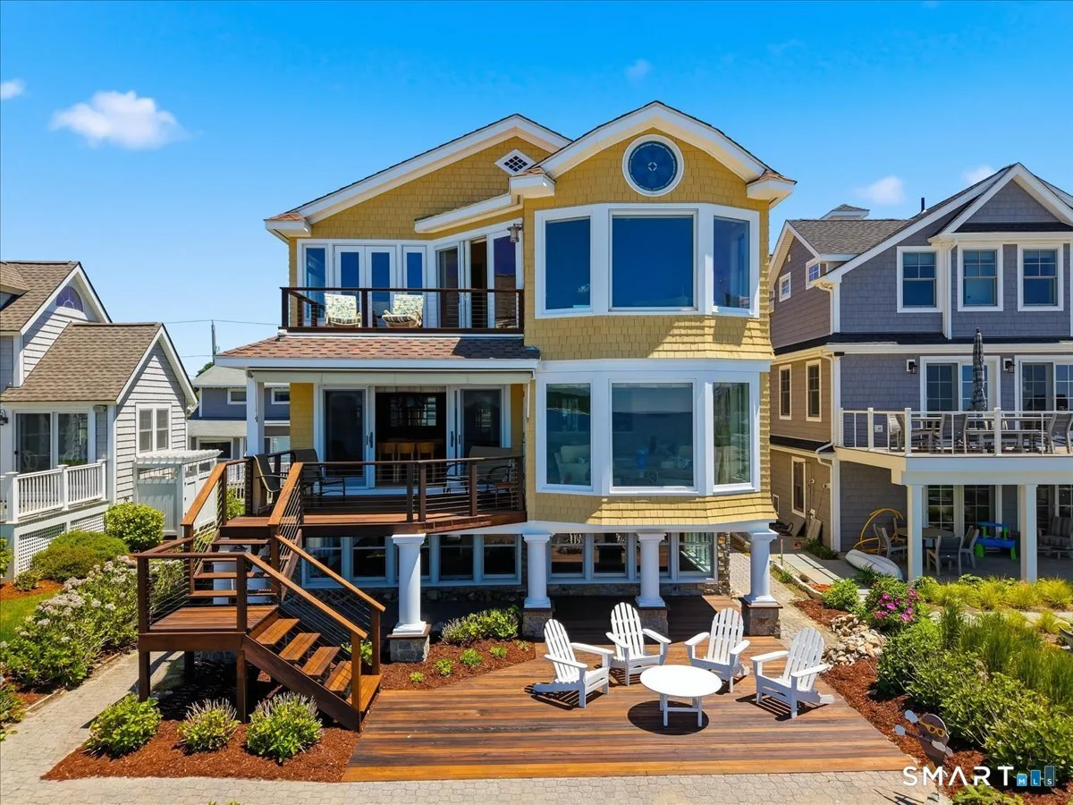 257 West Shore Avenue, Groton, CT