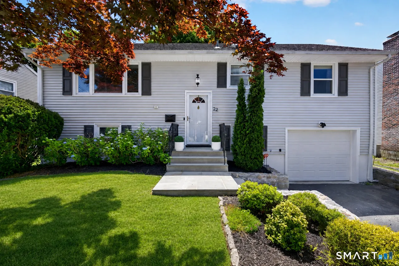 22 Heather Lane, Norwalk, CT