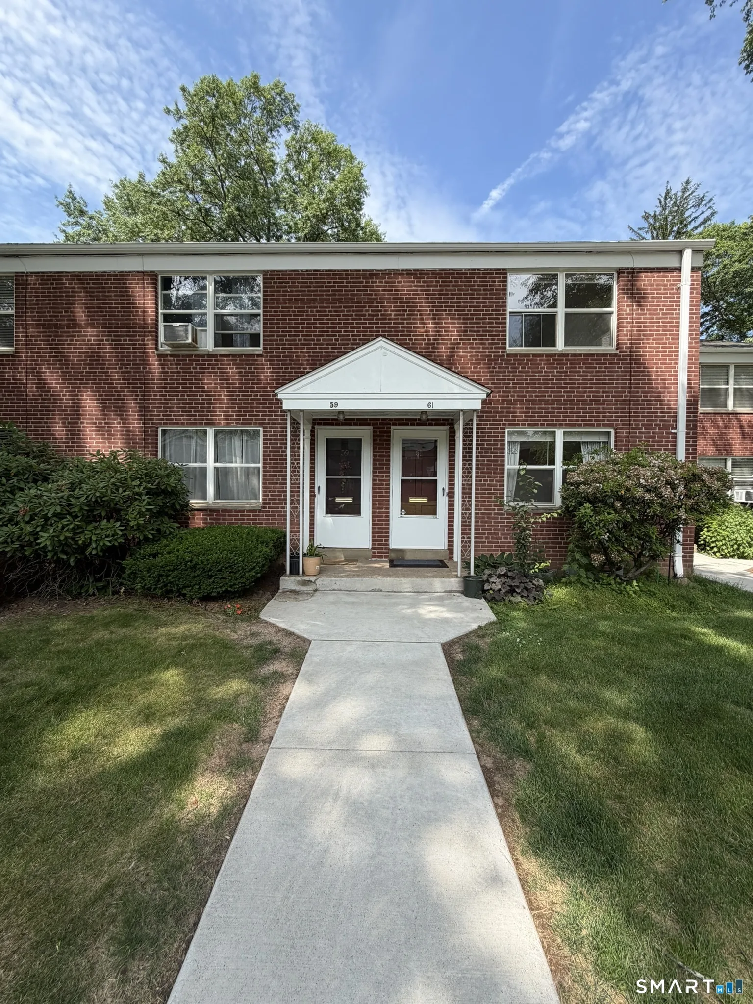 61 Arnold Way #61, West Hartford, CT