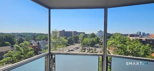 1 Strawberry Hill Court #6J, Stamford, CT