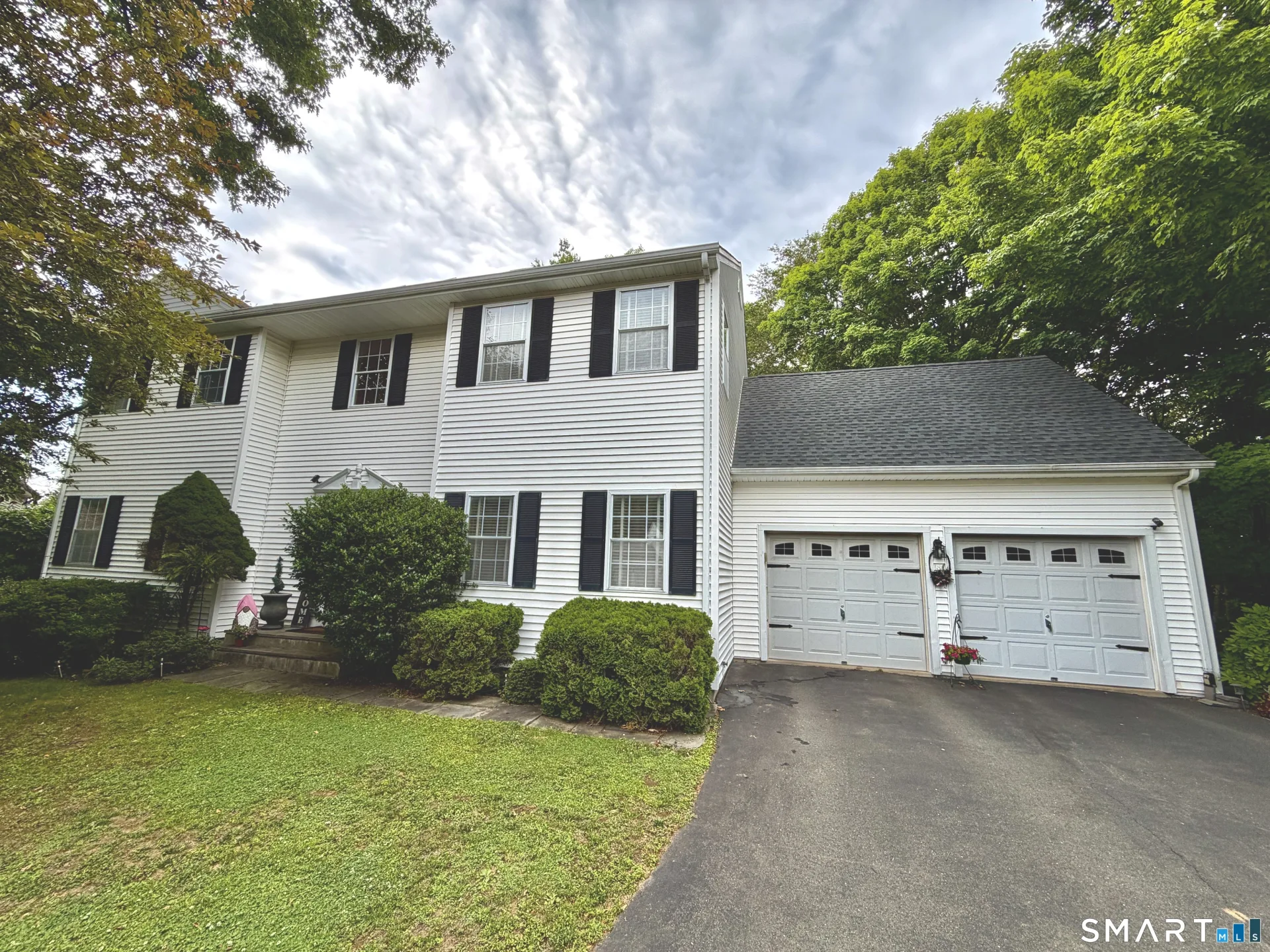 79 Old Colony Road #79, Monroe, CT
