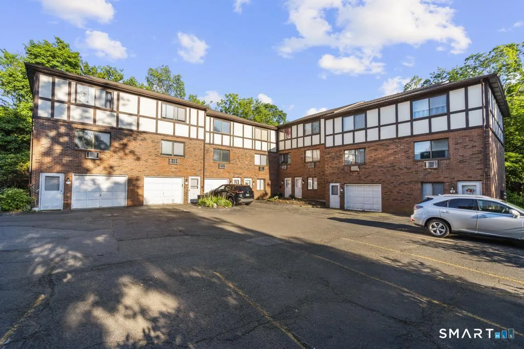 181 Hicks Street #2D, Meriden, CT