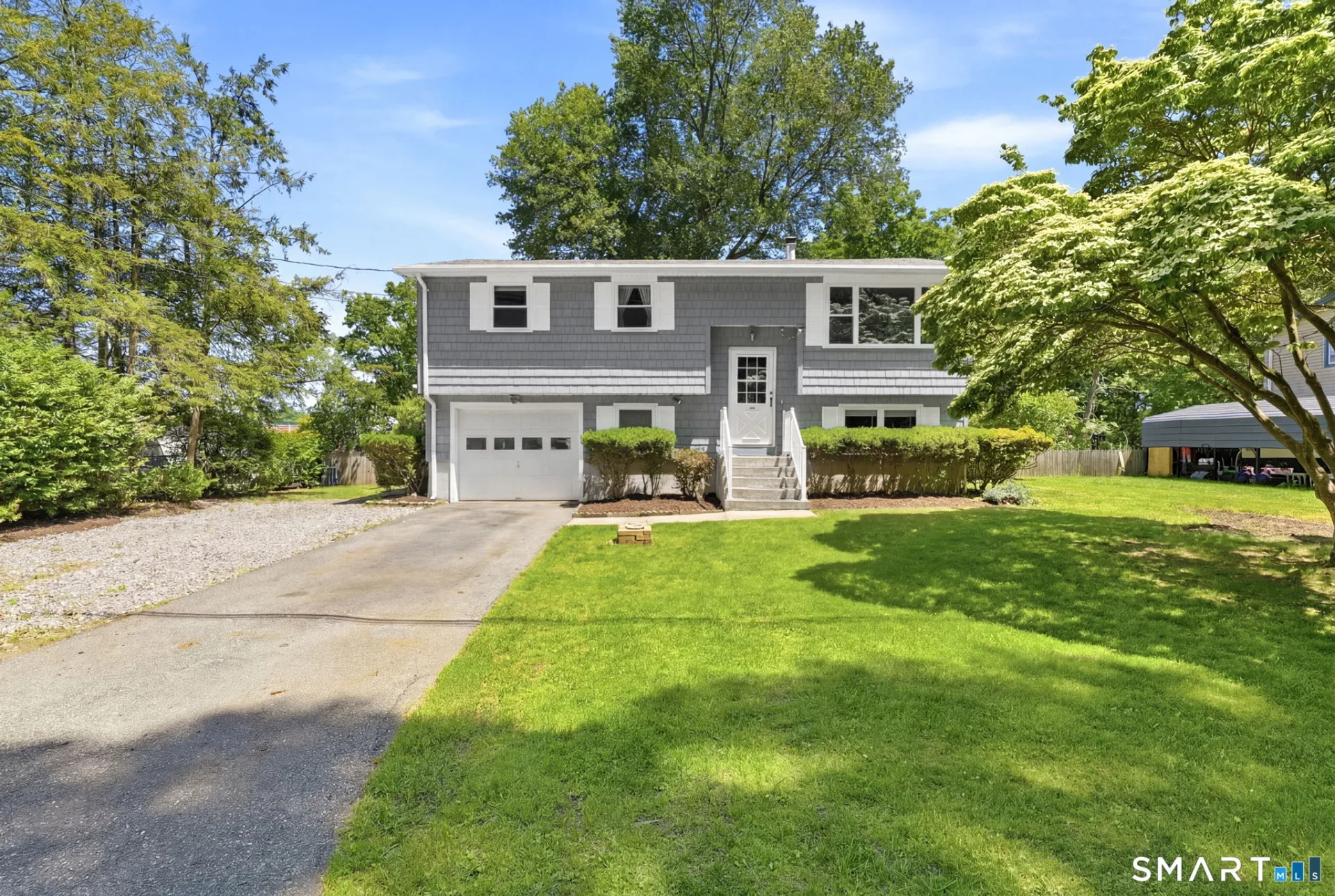 10 Lynn Drive, Preston, CT