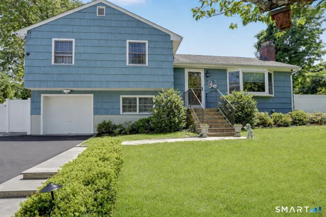 9 Junebar Lane, Norwalk, CT