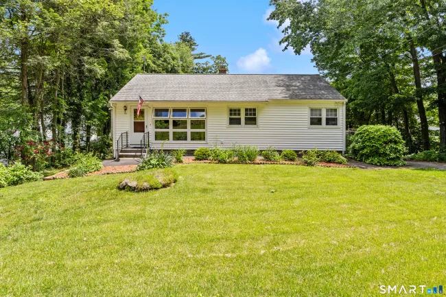 80 Briar Cliff Avenue, Waterbury, CT