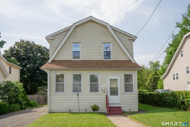 27 Rosemont Avenue