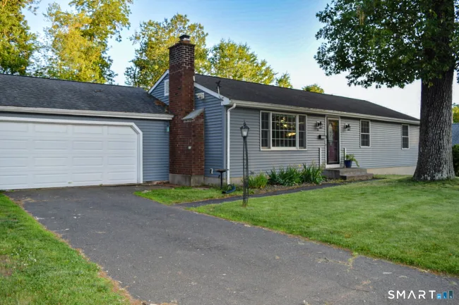33 Douglas Drive
