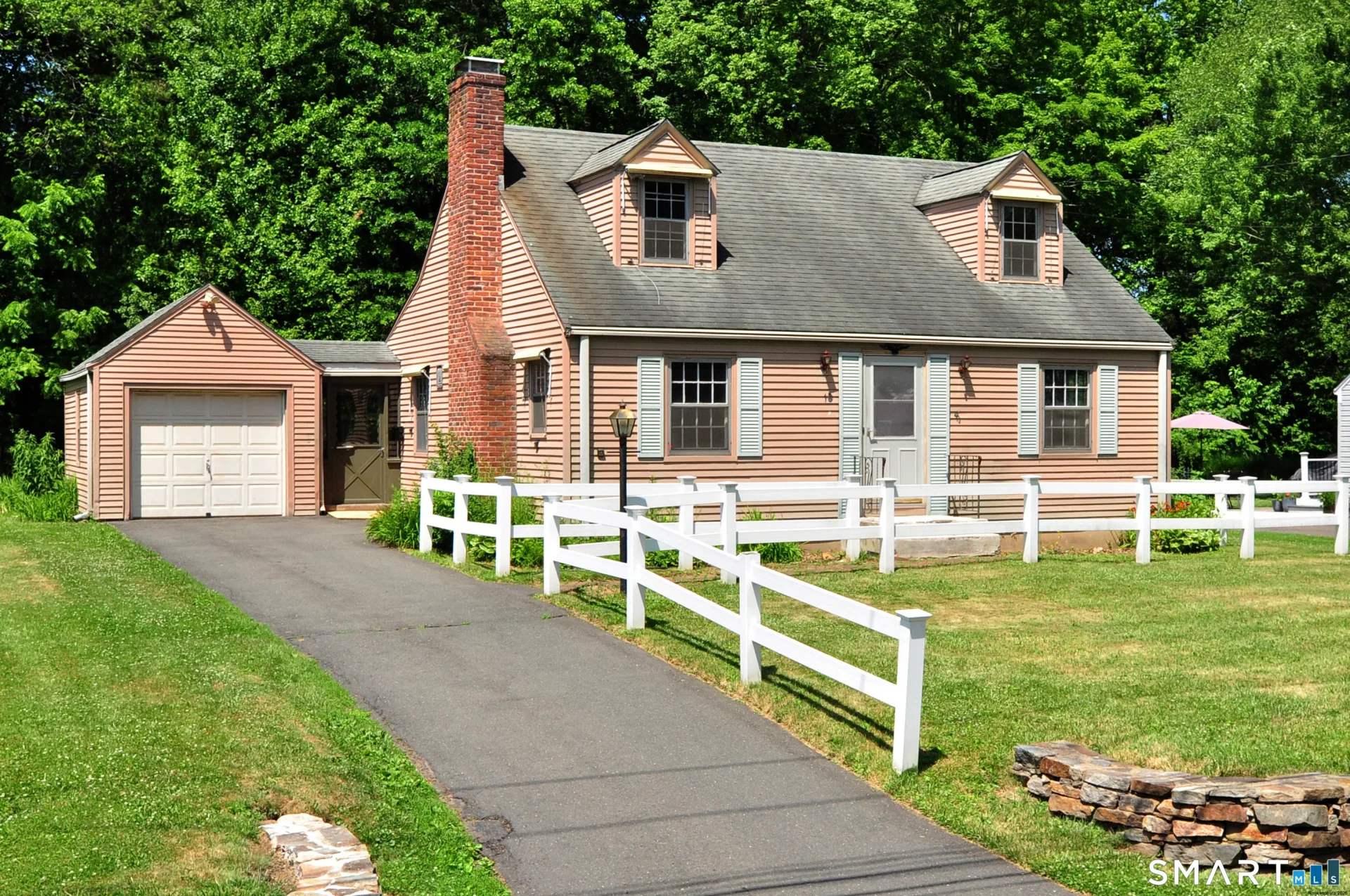 10 Lennox Avenue, Windsor, CT