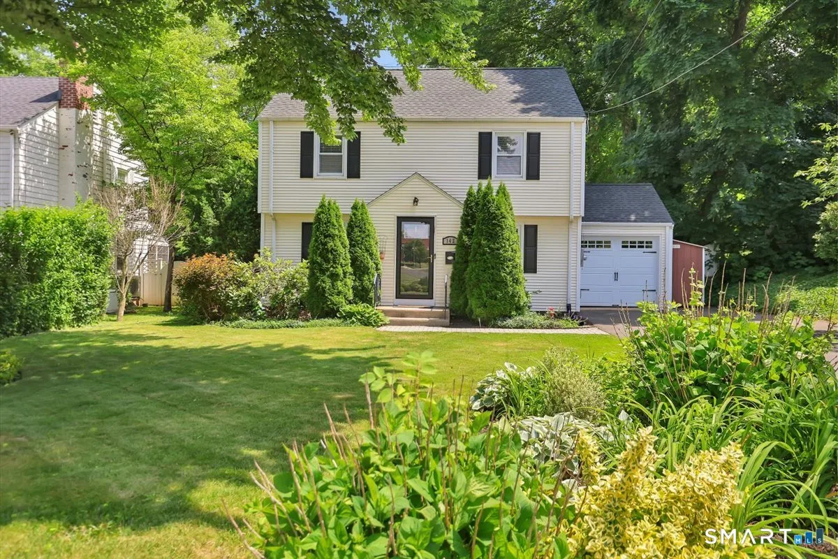 142 North Main Street, West Hartford, CT