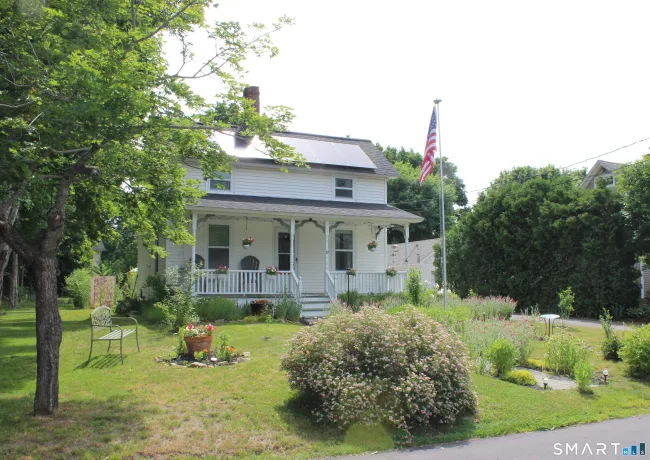 19 Blake Street, Essex, CT