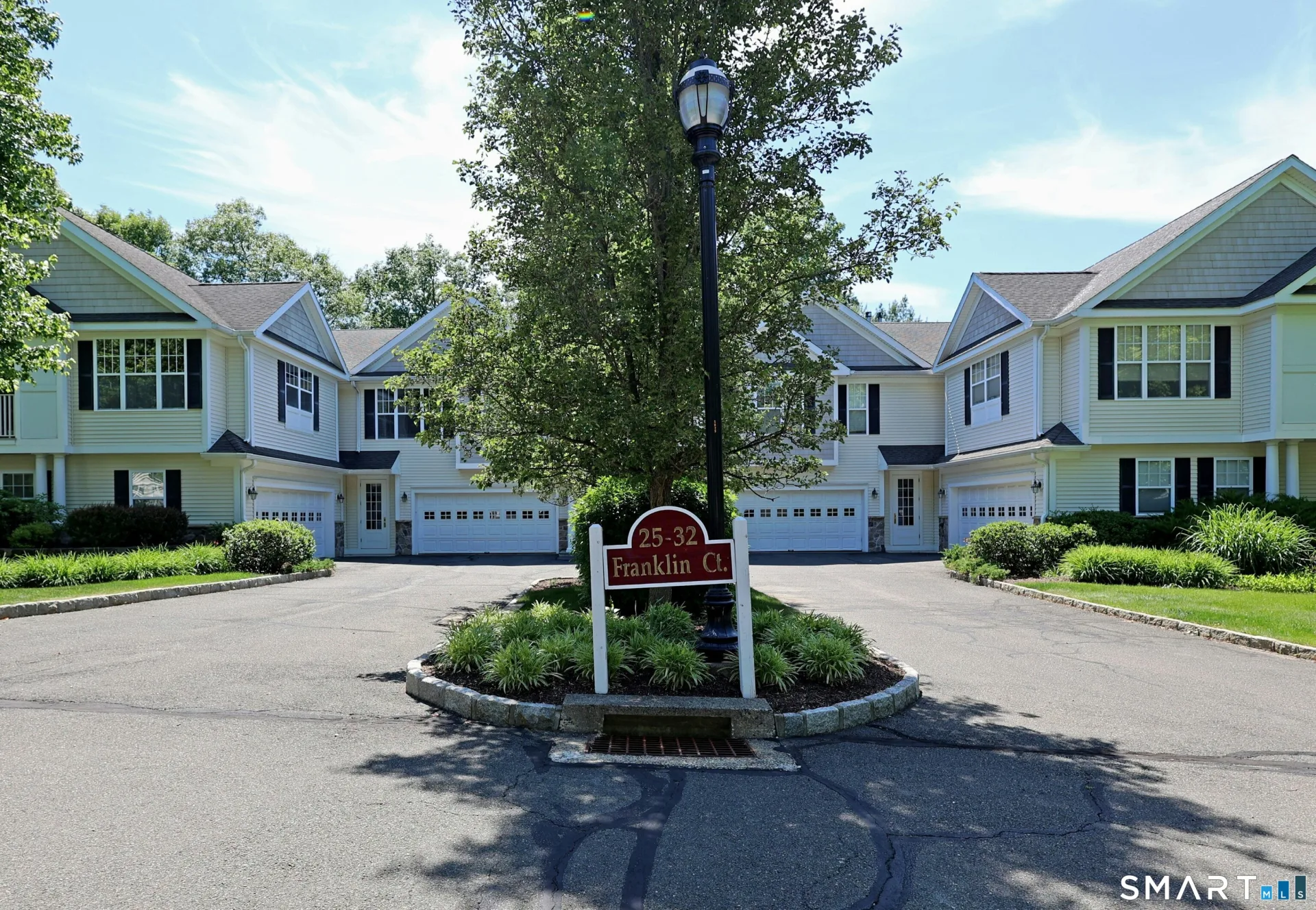 25 Franklin Court #25, Newtown, CT