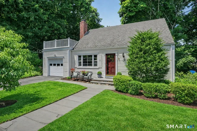 8 Ernel Drive, Greenwich, CT