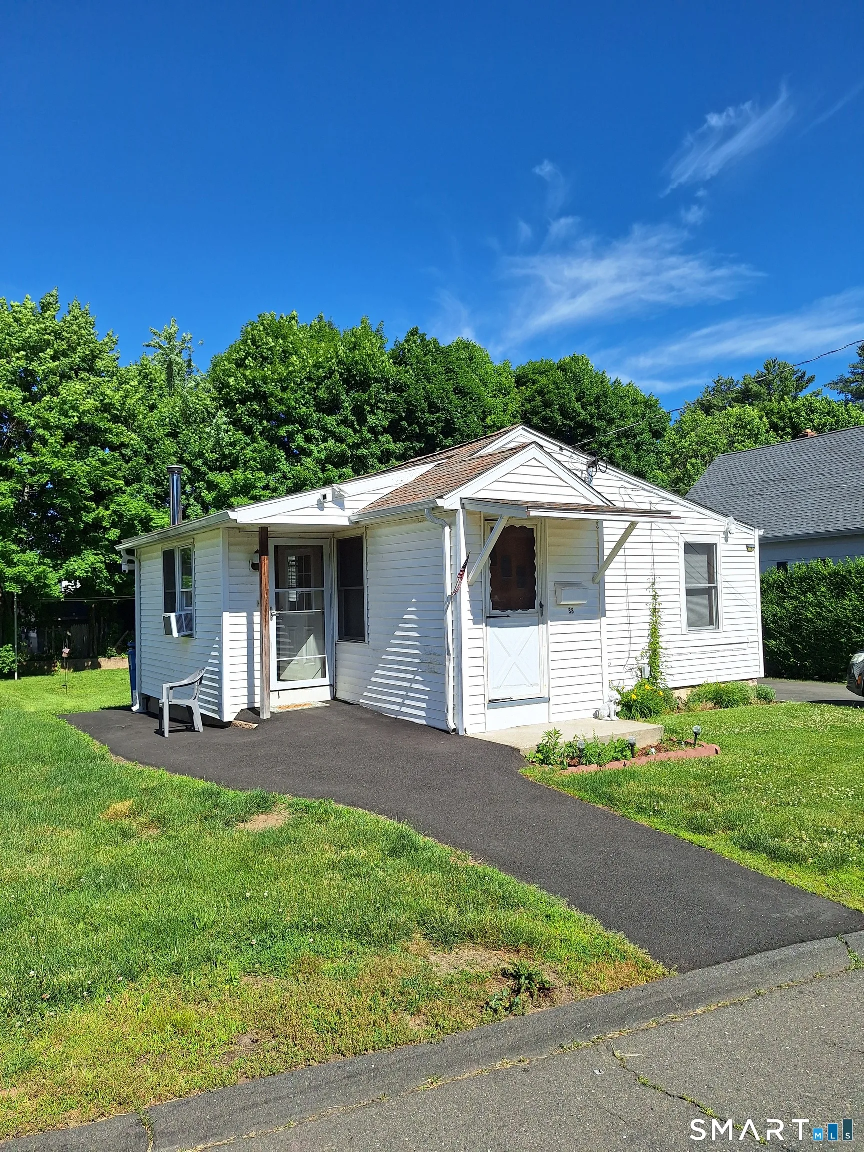 38 Central Avenue, Bristol, CT