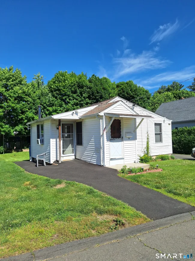 38 Central Avenue, Bristol, CT