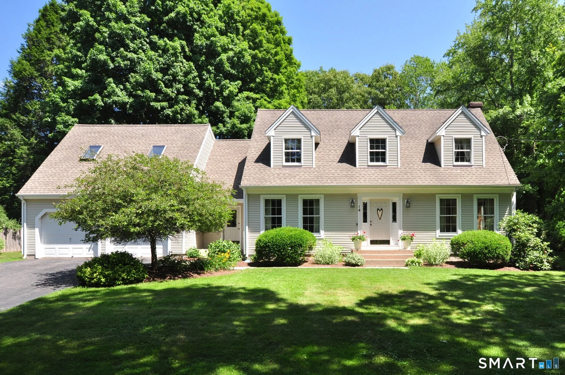 14 Maple Hill Drive, Granby, CT