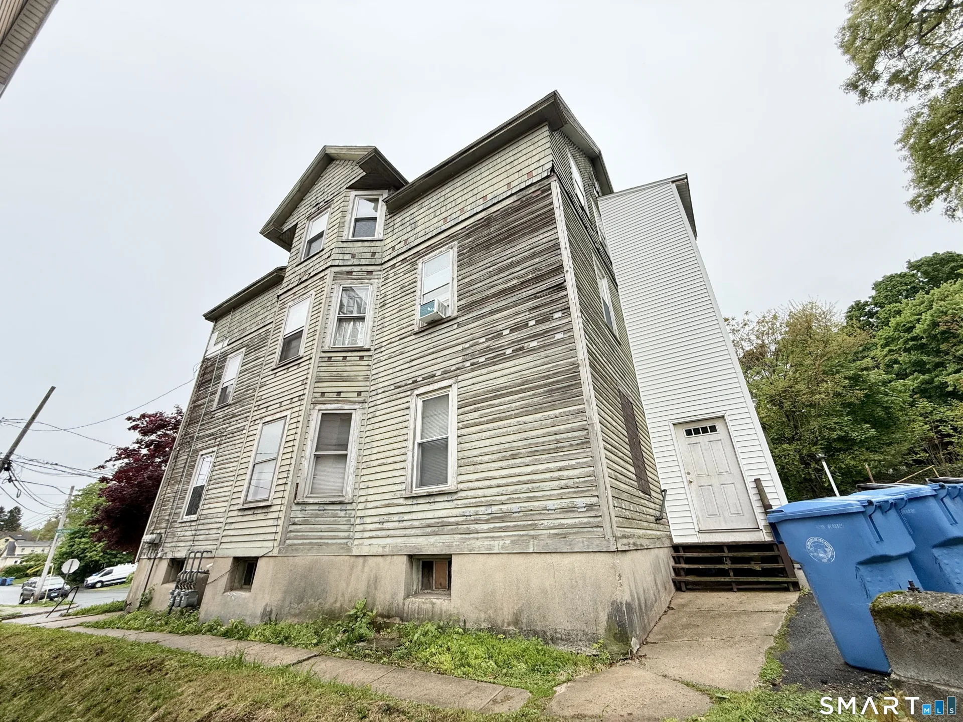 23 Chapman Court, New Britain, CT