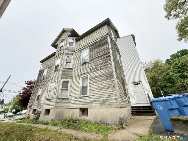 23 Chapman Court