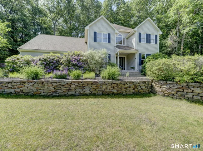 11 Lexington Road, Avon, CT