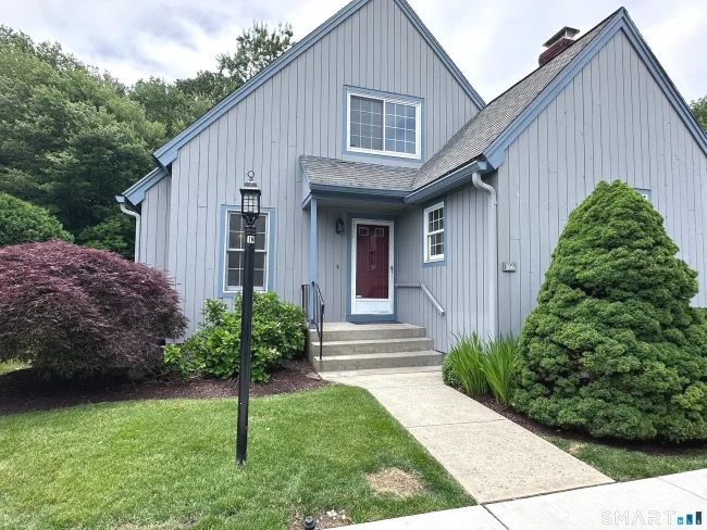 166 Glengarry Road #166, Fairfield, CT