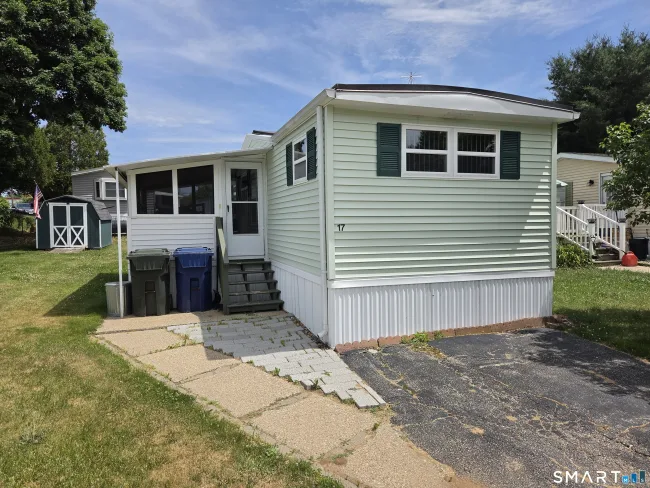 17 Wayne Drive