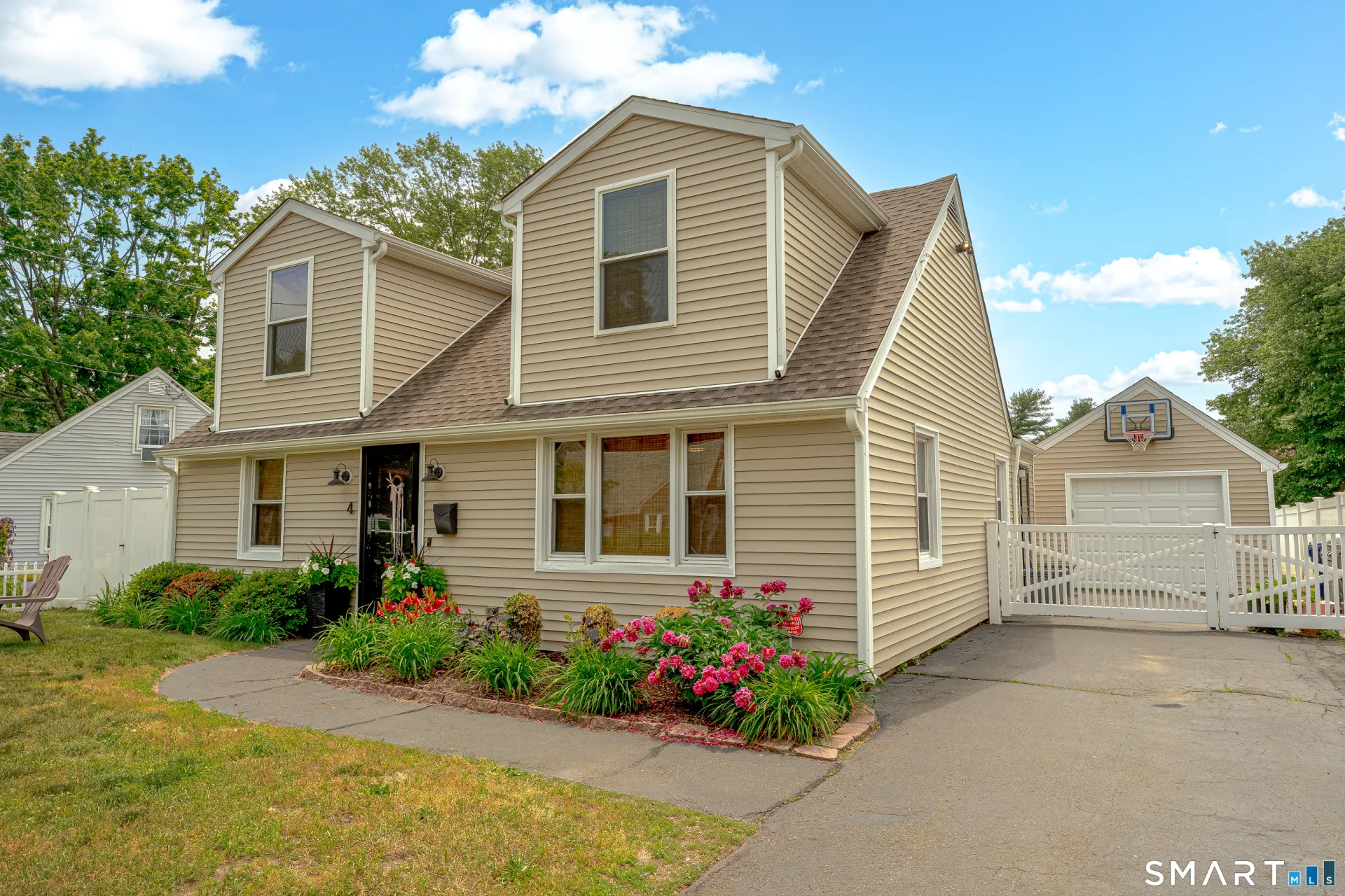 4 James Street, East Haven, CT