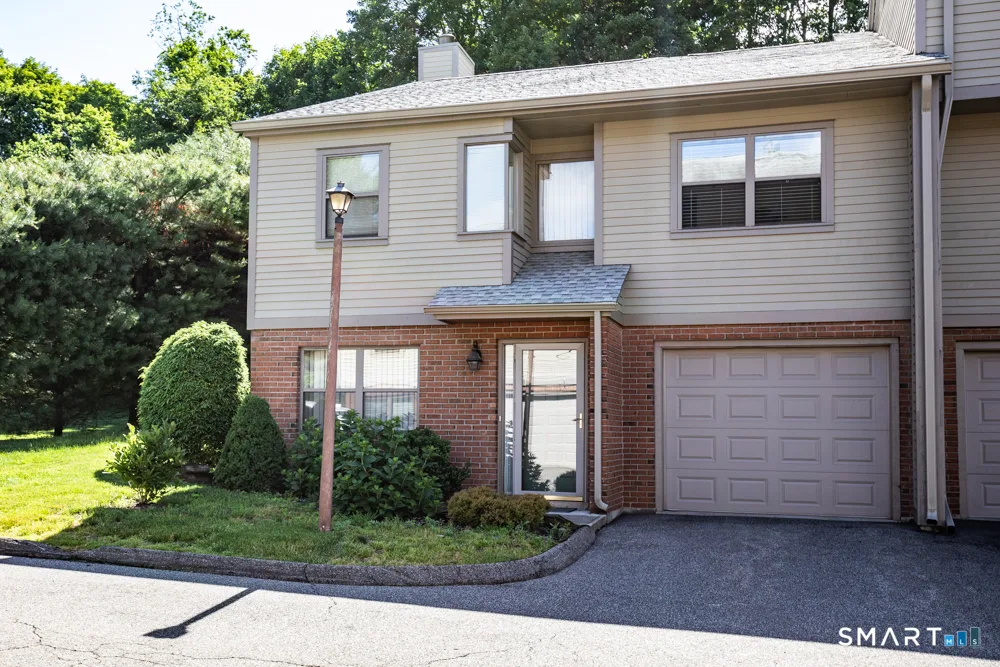 1301 Metacomet Drive #1301, Meriden, CT