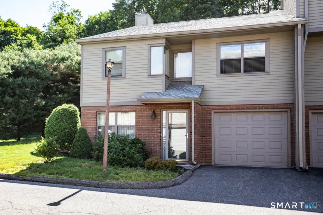 1301 Metacomet Drive #1301