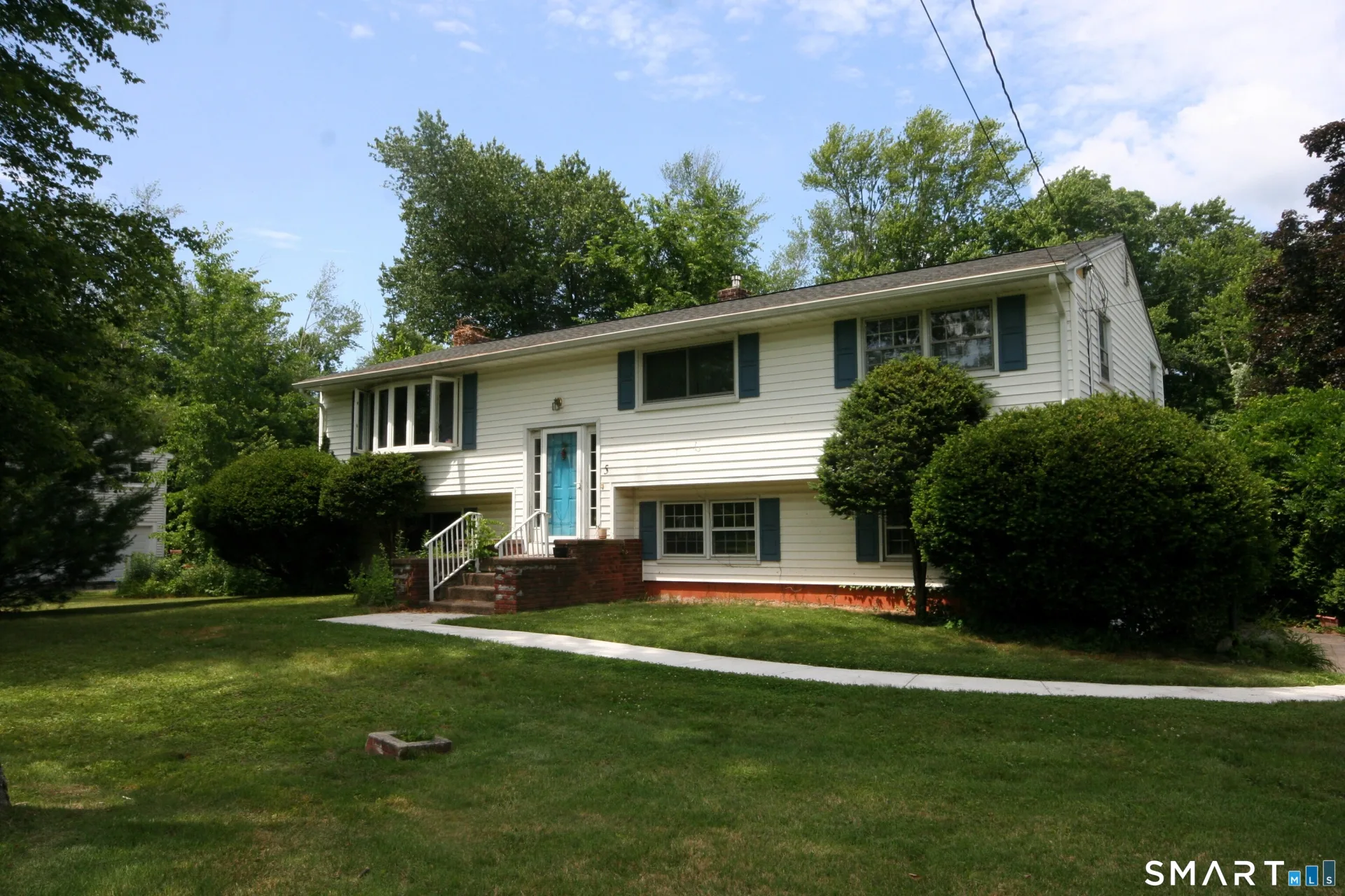 5 Leighton Court, North Haven, CT