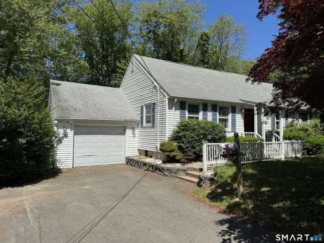513 Essex Road, Westbrook, CT