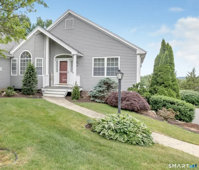 459 Fisher Court #459, Shelton, CT