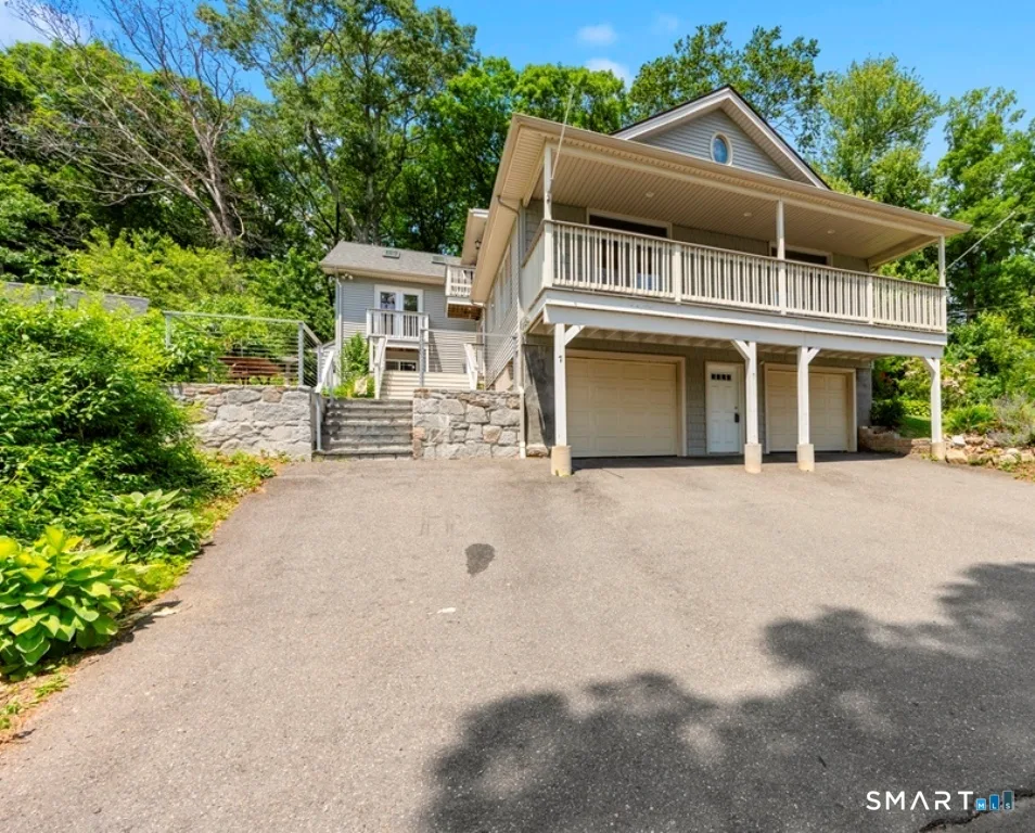 7 Pratt Lane, Wolcott, CT