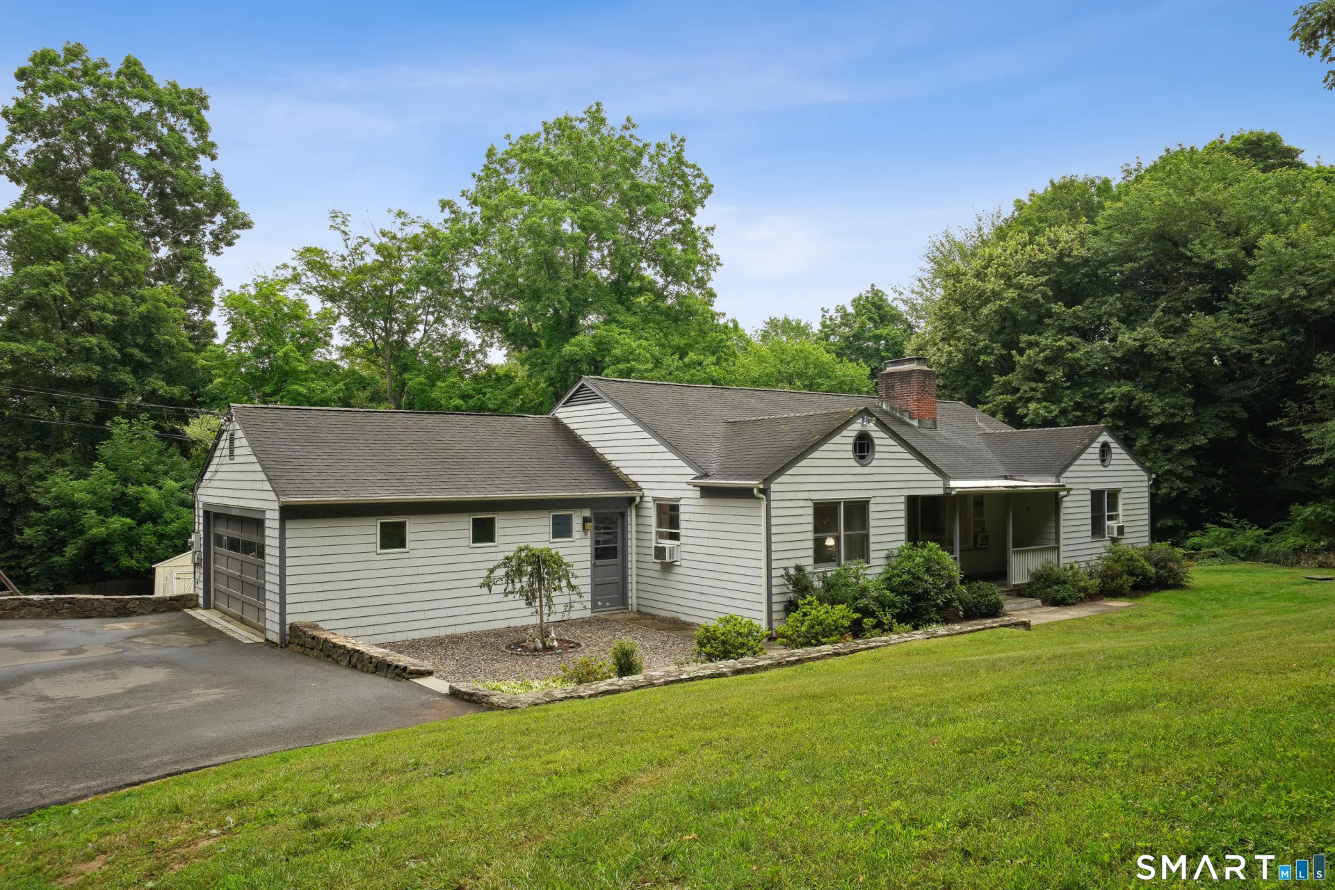 40 Comstock Hill Avenue, Norwalk, CT