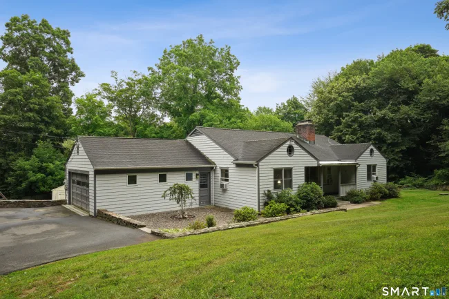 40 Comstock Hill Avenue, Norwalk, CT