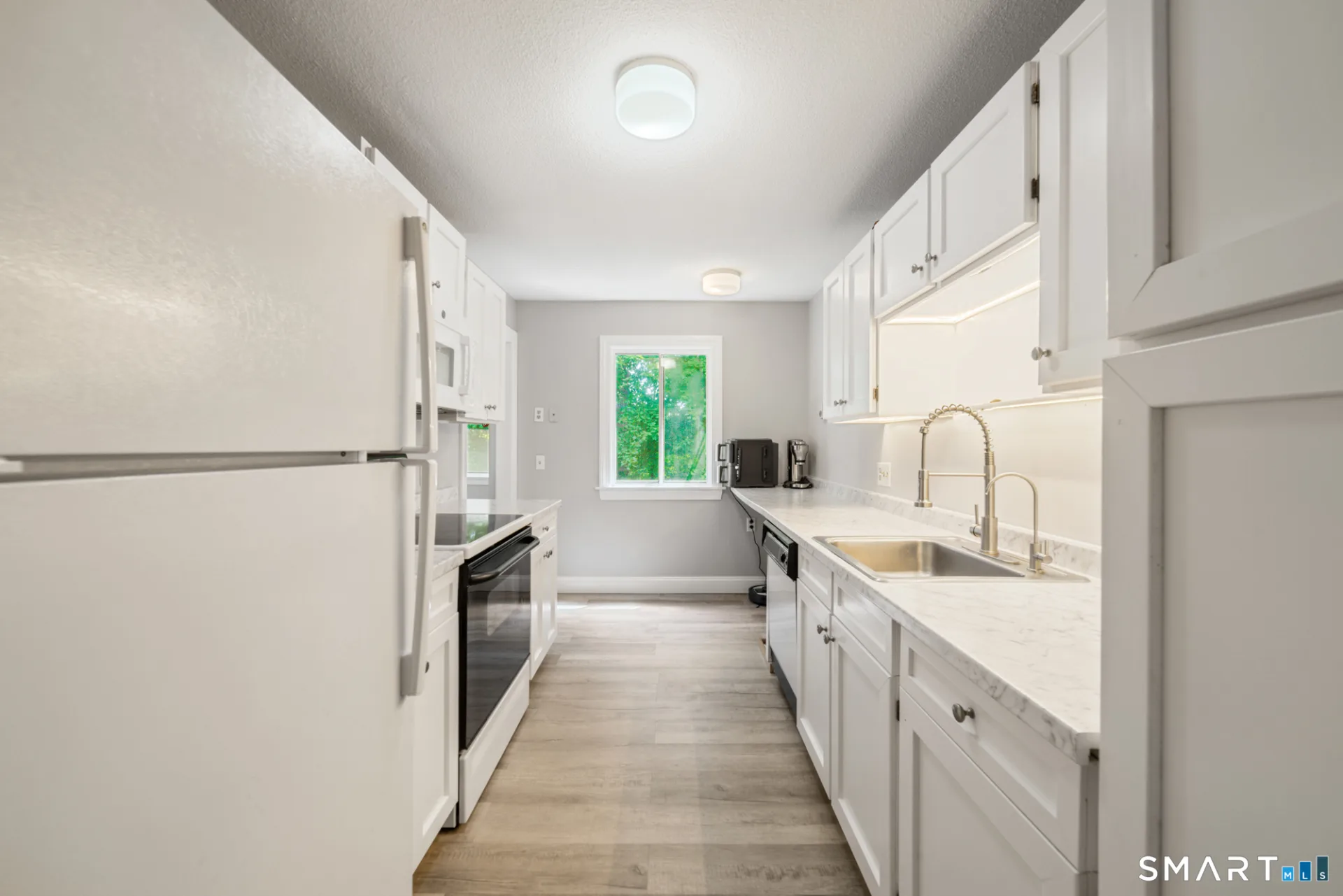 1 Heritage Village #C, Southbury, CT