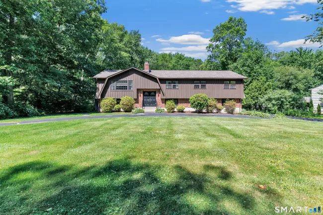 69 Forest Road, Monroe, CT