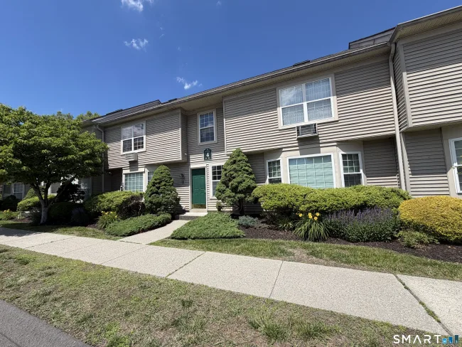 33 Glen Ridge Court #33, New Milford, CT